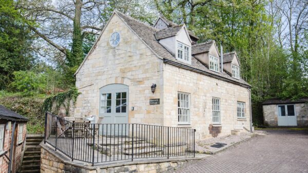 Queens Cottage, Bolthole Retreats