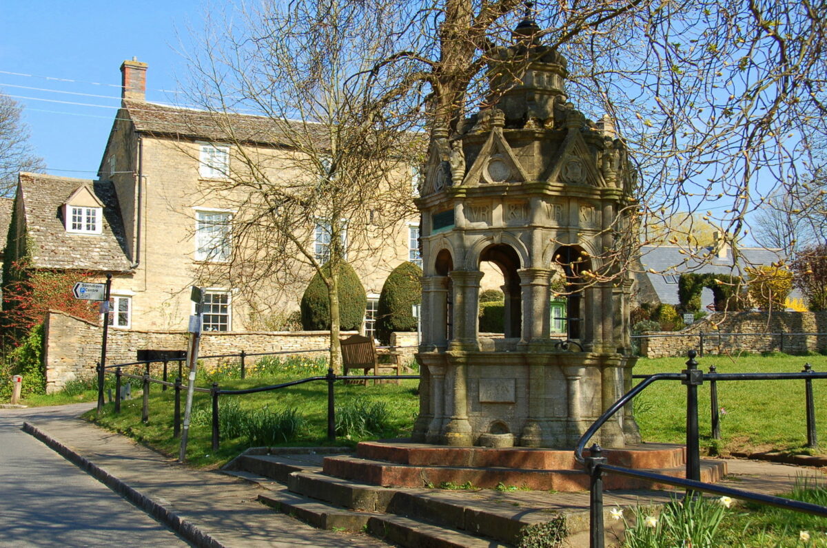 cottages in charlbury