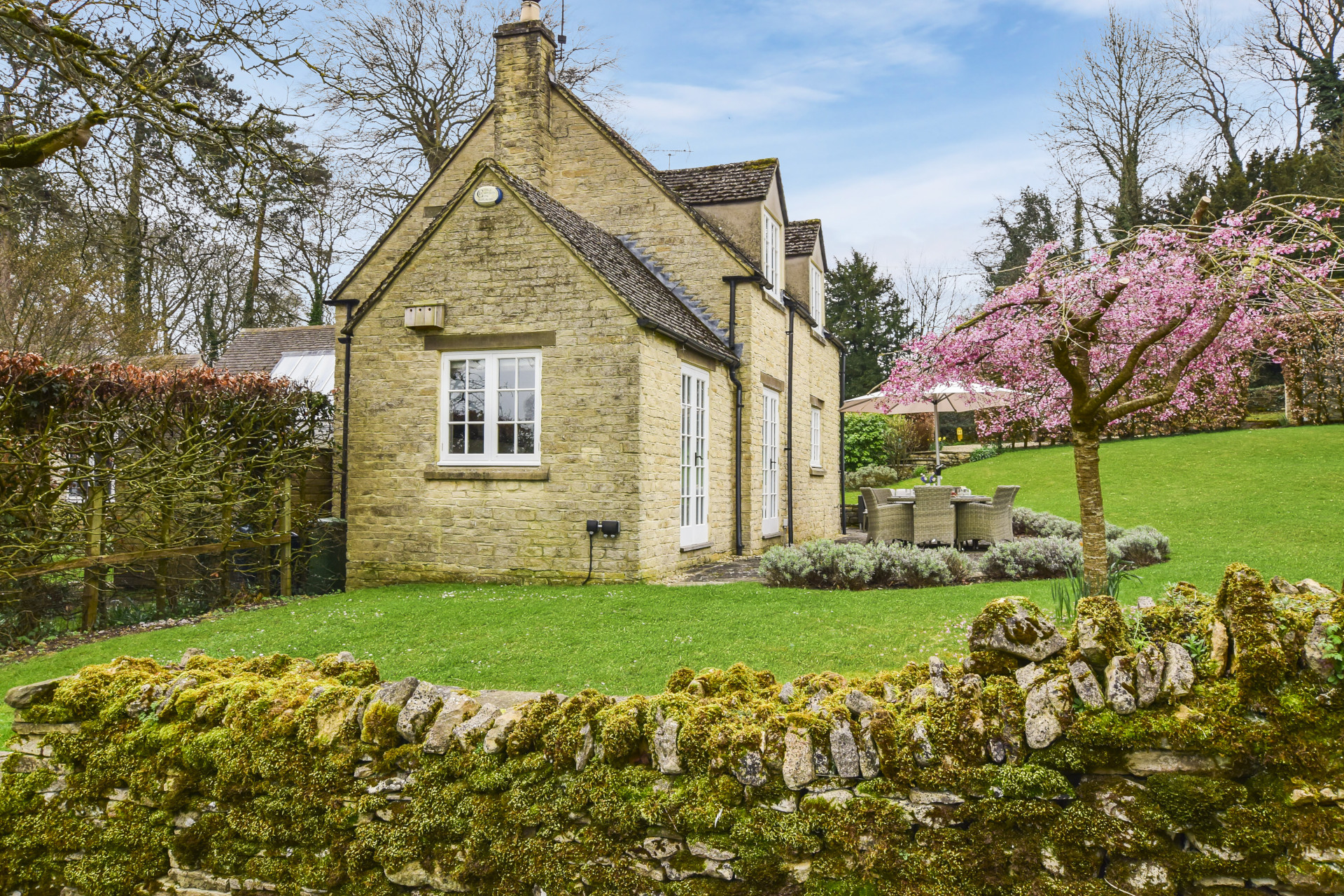 Westerleigh, Bolthole Retreats