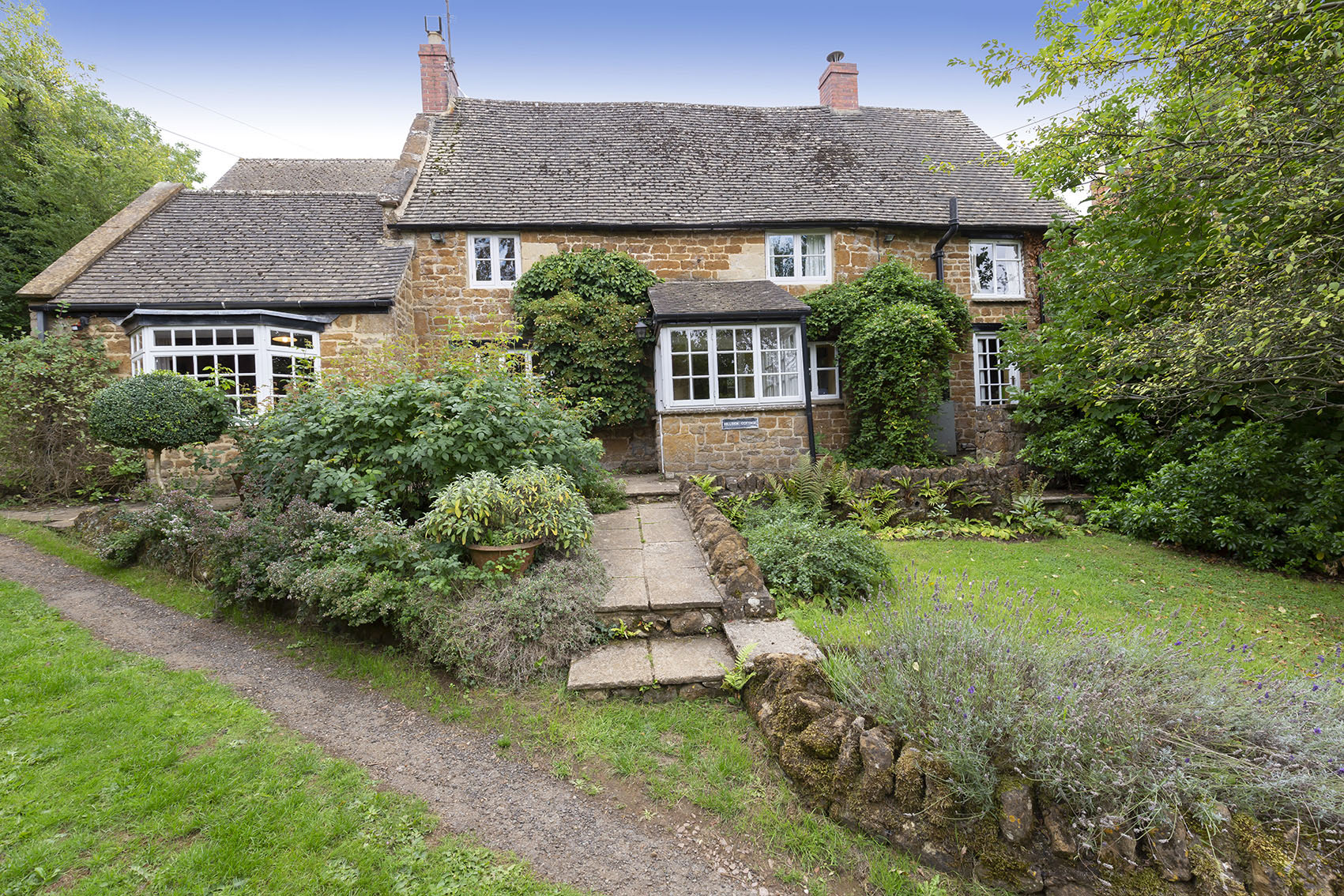 Hillside Cottage Hillside Cottage