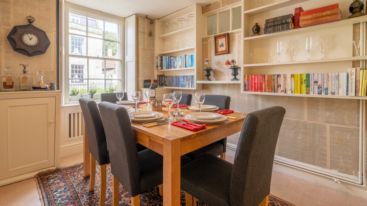 Candlemaker's Cottage, Bolthole Retreats