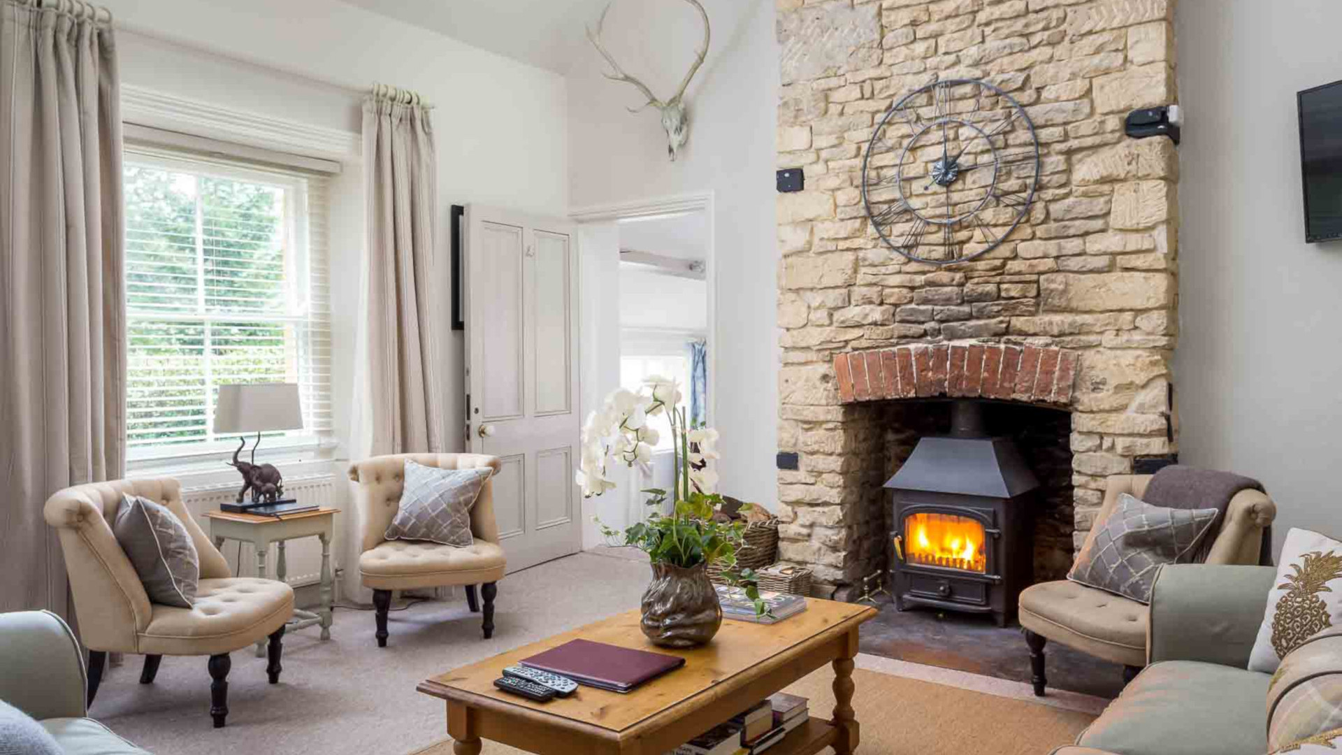 Lakeside Cottage, Bolthole Retreats