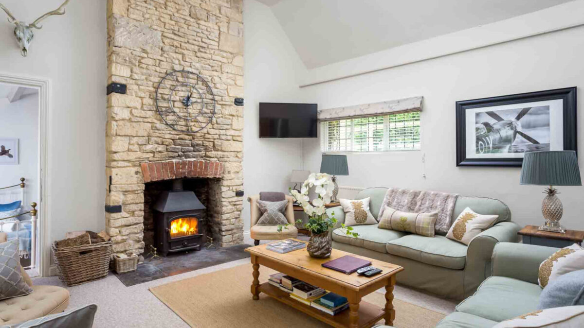 Lakeside House, Bolthole Retreats