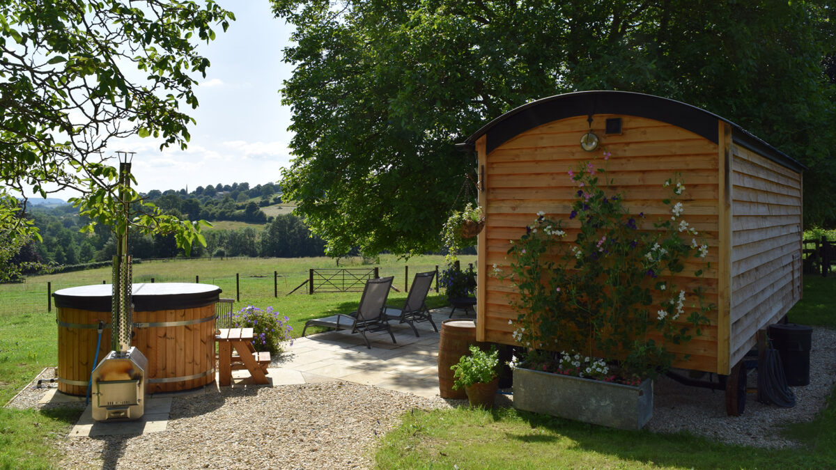 Tudor Oak, Bolthole Retreats