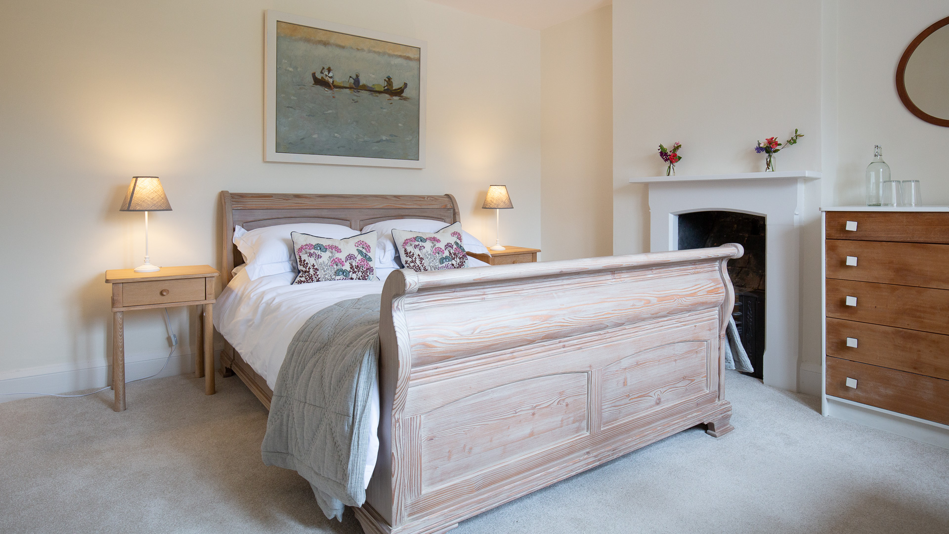 Lake Cottage, Bolthole Retreats