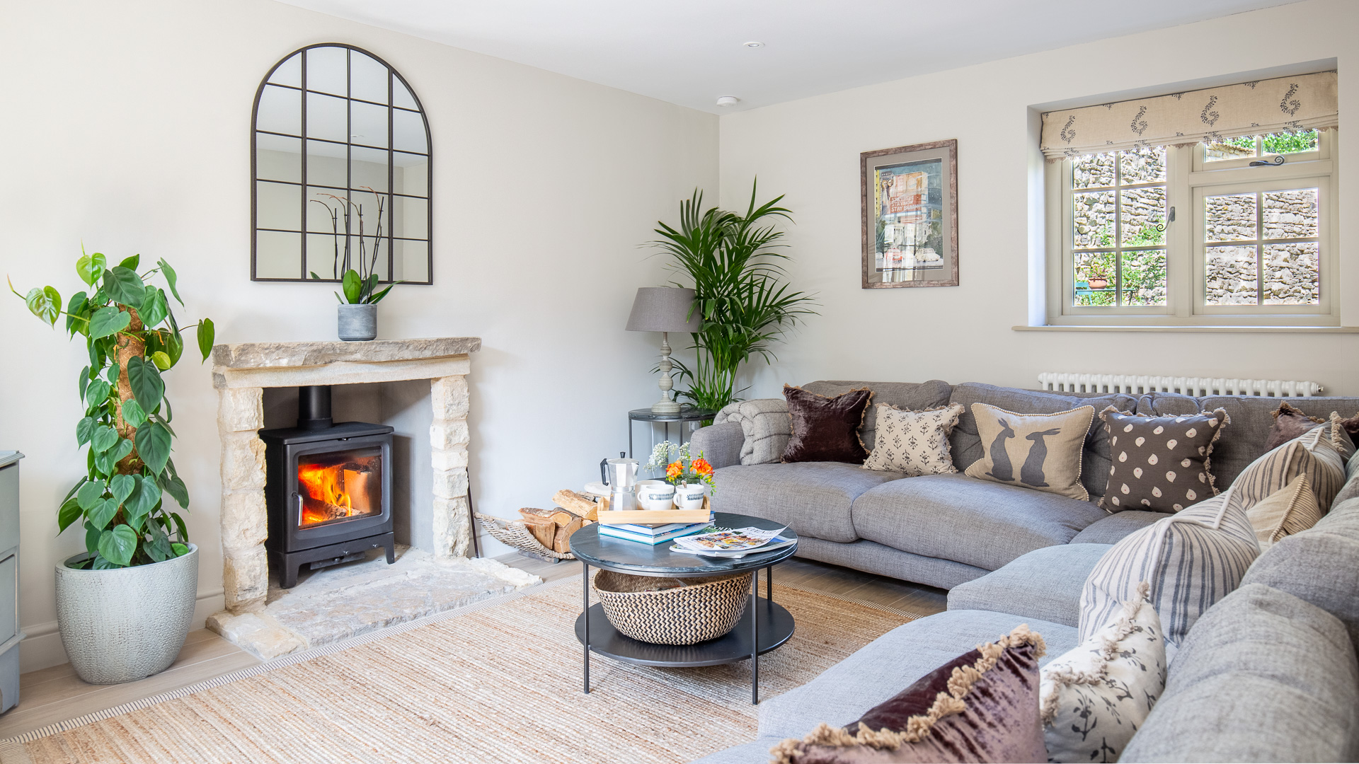 Priory Cottage Living Room, Bolthole Retreats