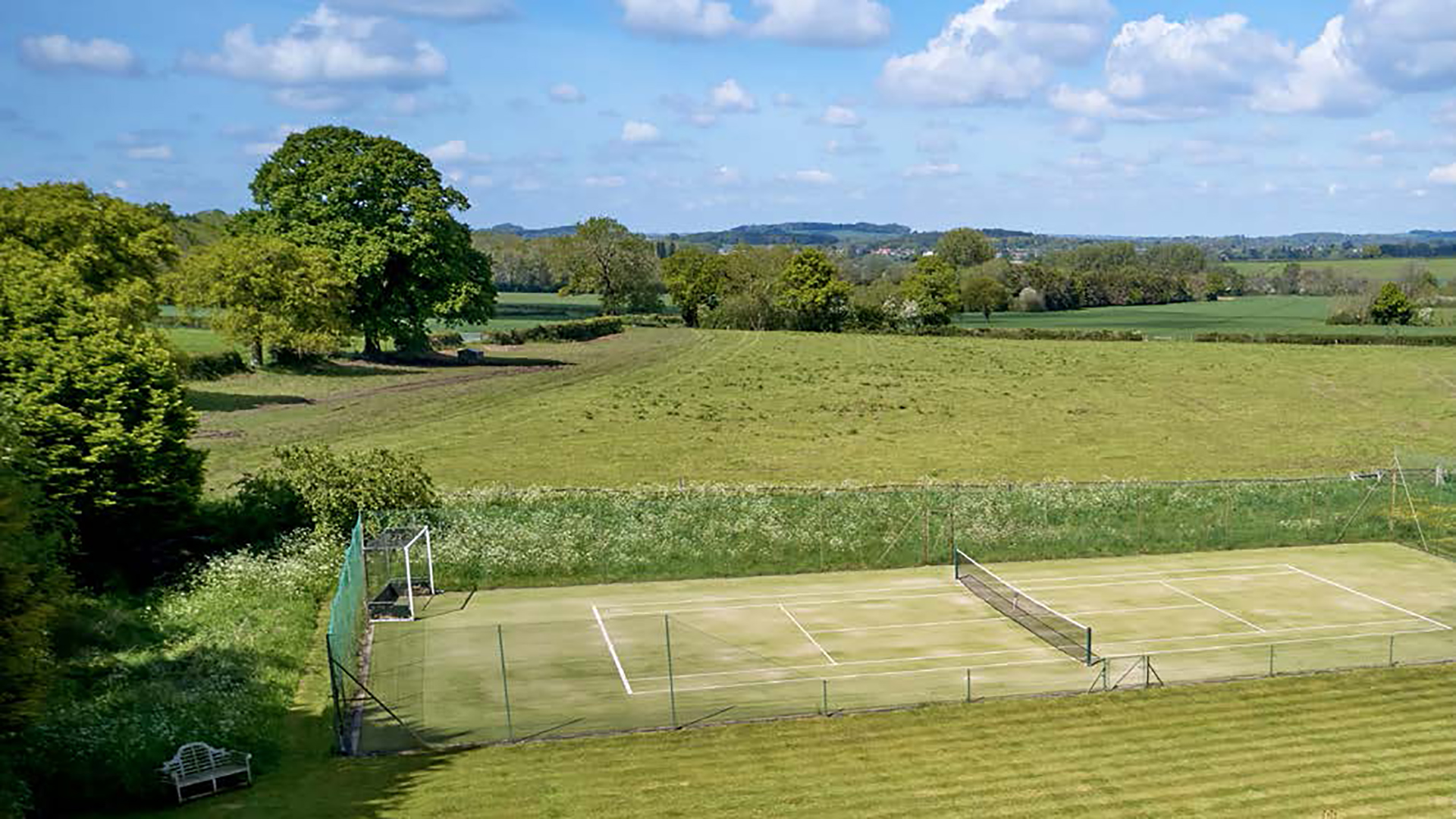 Tennis Court, Kington Grange, Bolthole Retreats