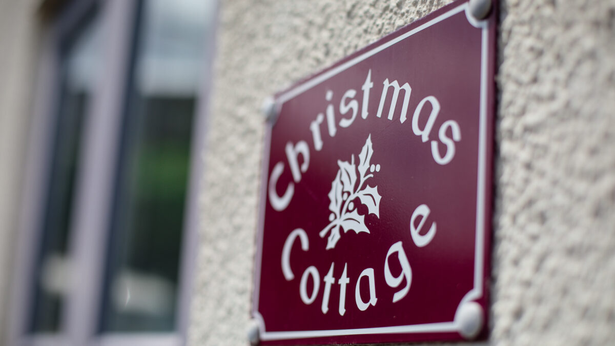 A Cotswold Cottage for Christmas