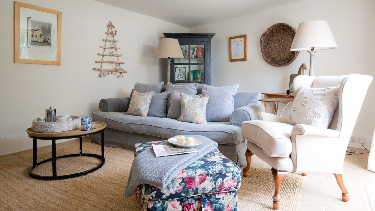 A Cotswold Cottage for Christmas