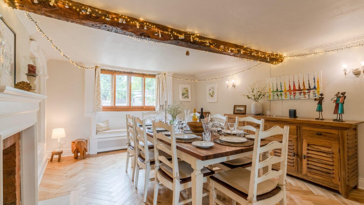 A Cotswold Cottage for Christmas
