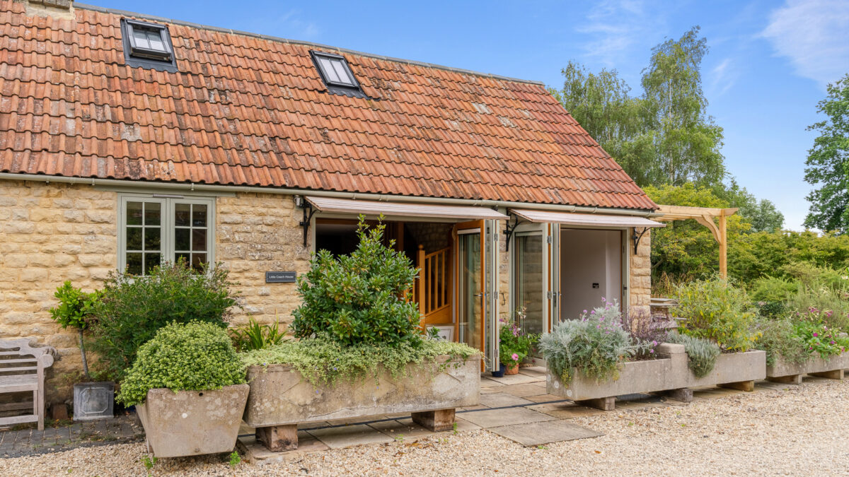 Fun family staycations in the Cotswolds - Little Coach House