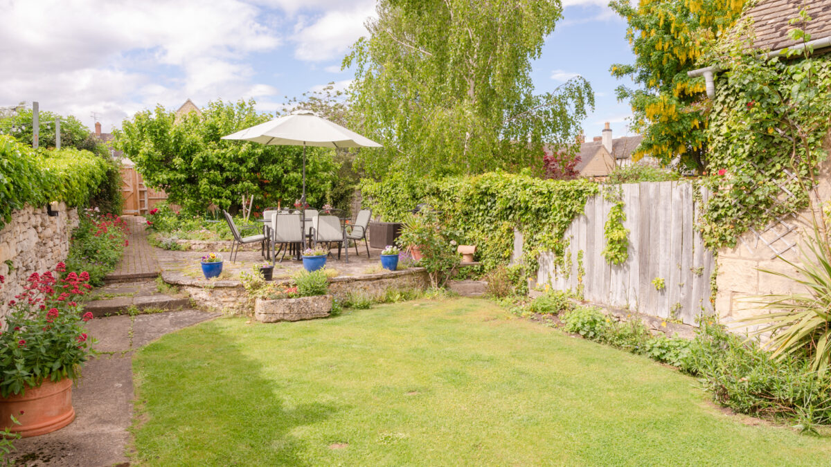 Fun family staycations in the Cotswolds - Teasel Cottage