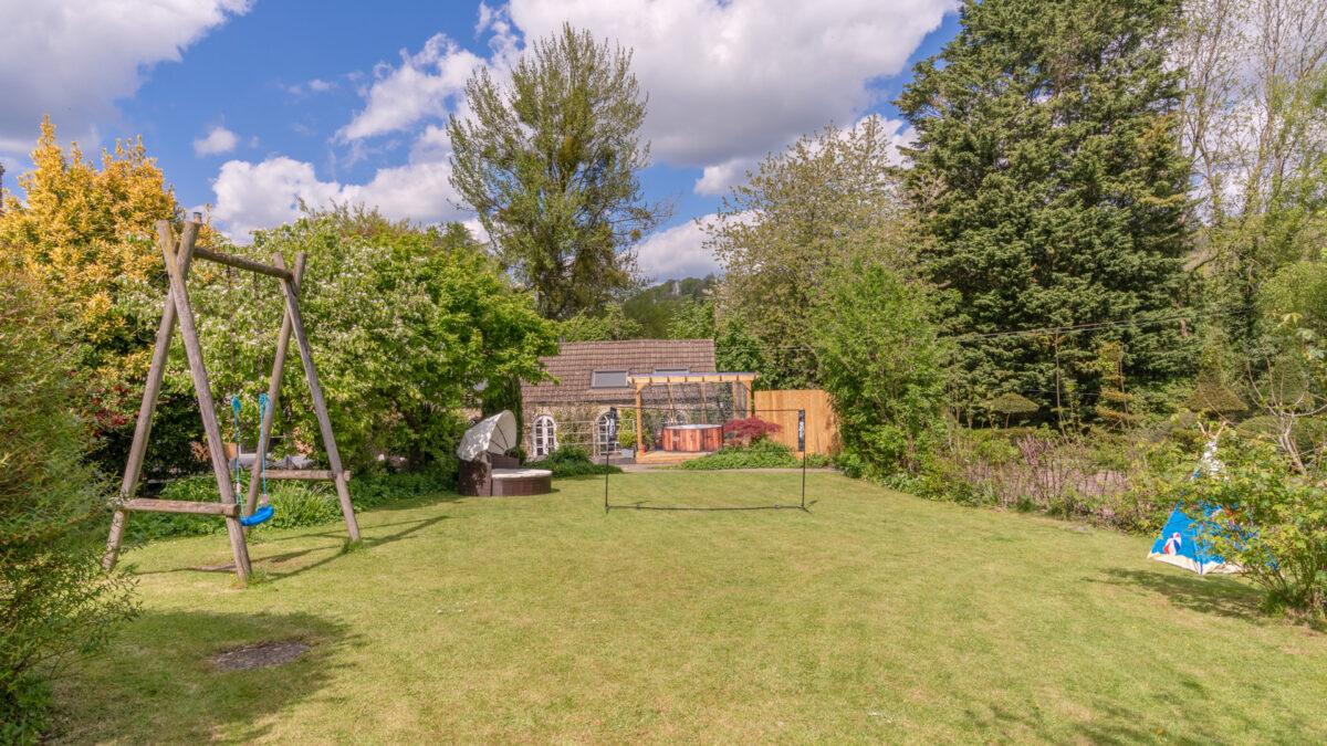 Fun family staycations in the Cotswolds - Tyndale House