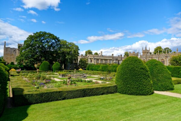 Sudeley Castle and Gardens offers exclusive guest discounts to Bolthole Retreats