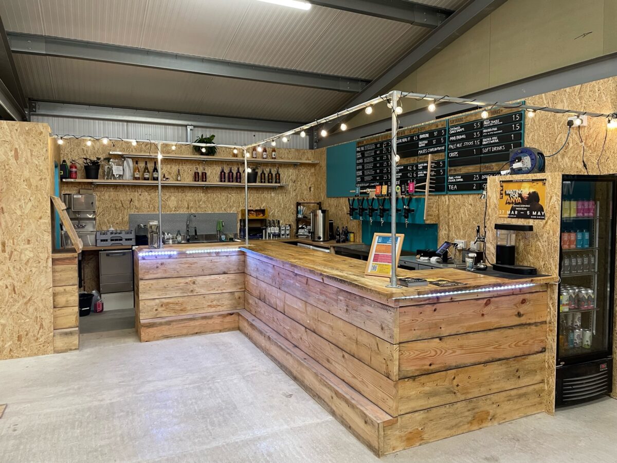 Cotswold Lakes Brew Co taproom