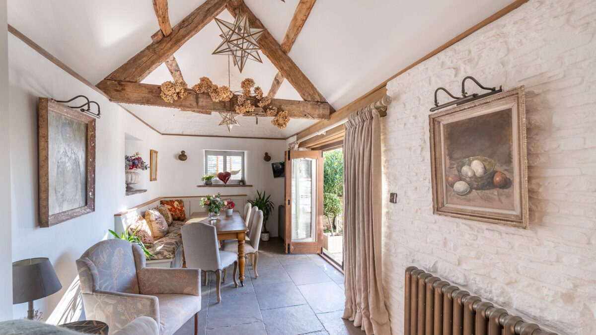 Beaufort Farmhouse, Indoor - near Brecon Beacons