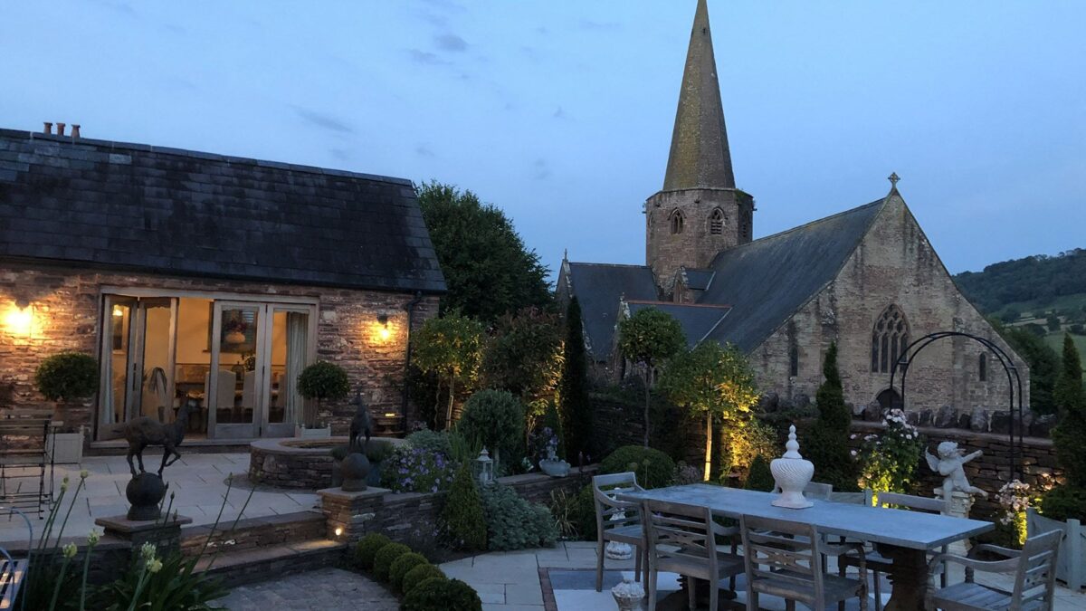 Beaufort Farmhouse, Outdoor - near Brecon Beacons