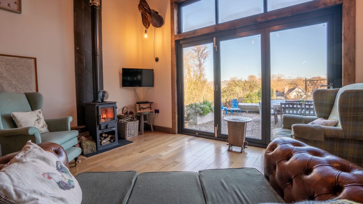 Outshot Barn, Living Room - near Brecon Beacons