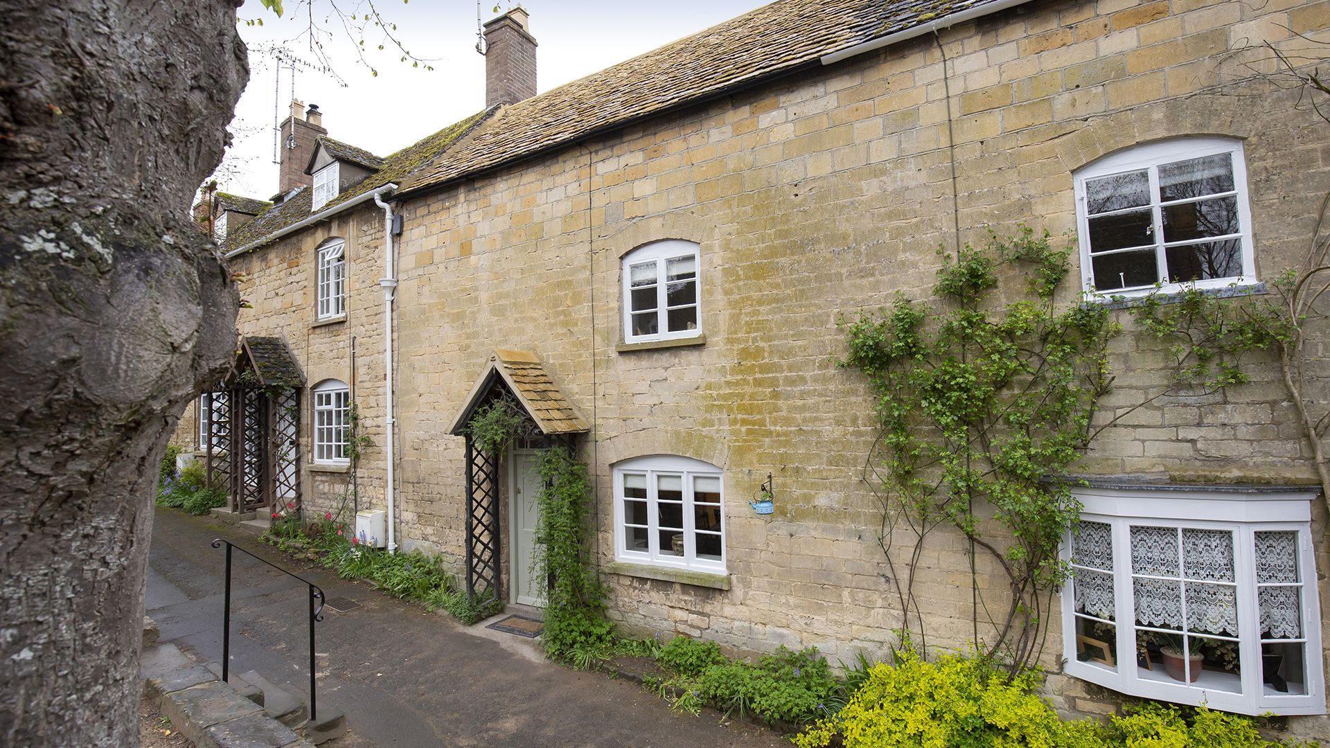 Exterior front, 14 Vineyard Street, Bolthole Retreats