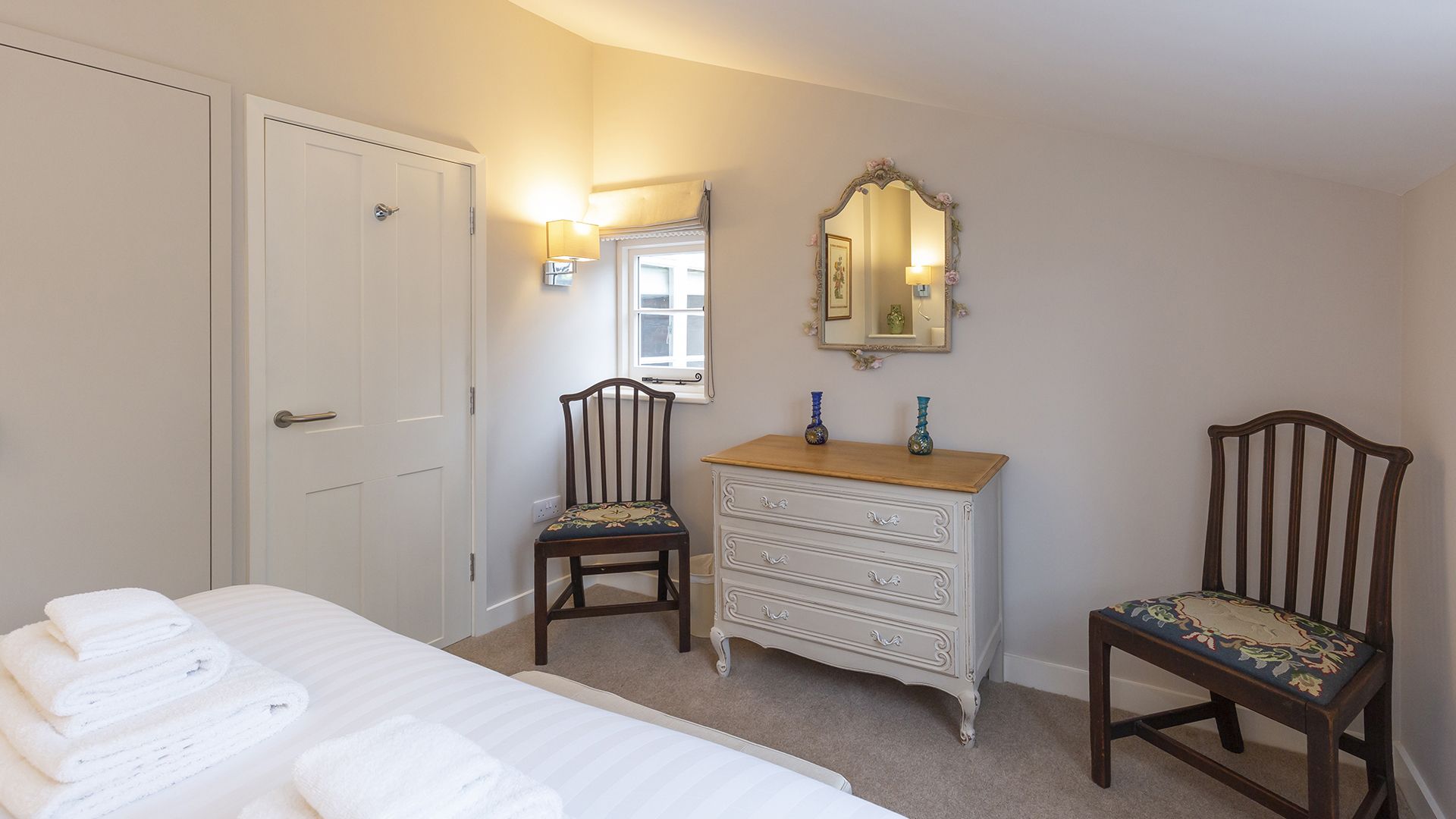 Master bedroom with views over garden, 14 Vineyard Street, Bolthole Retreats
