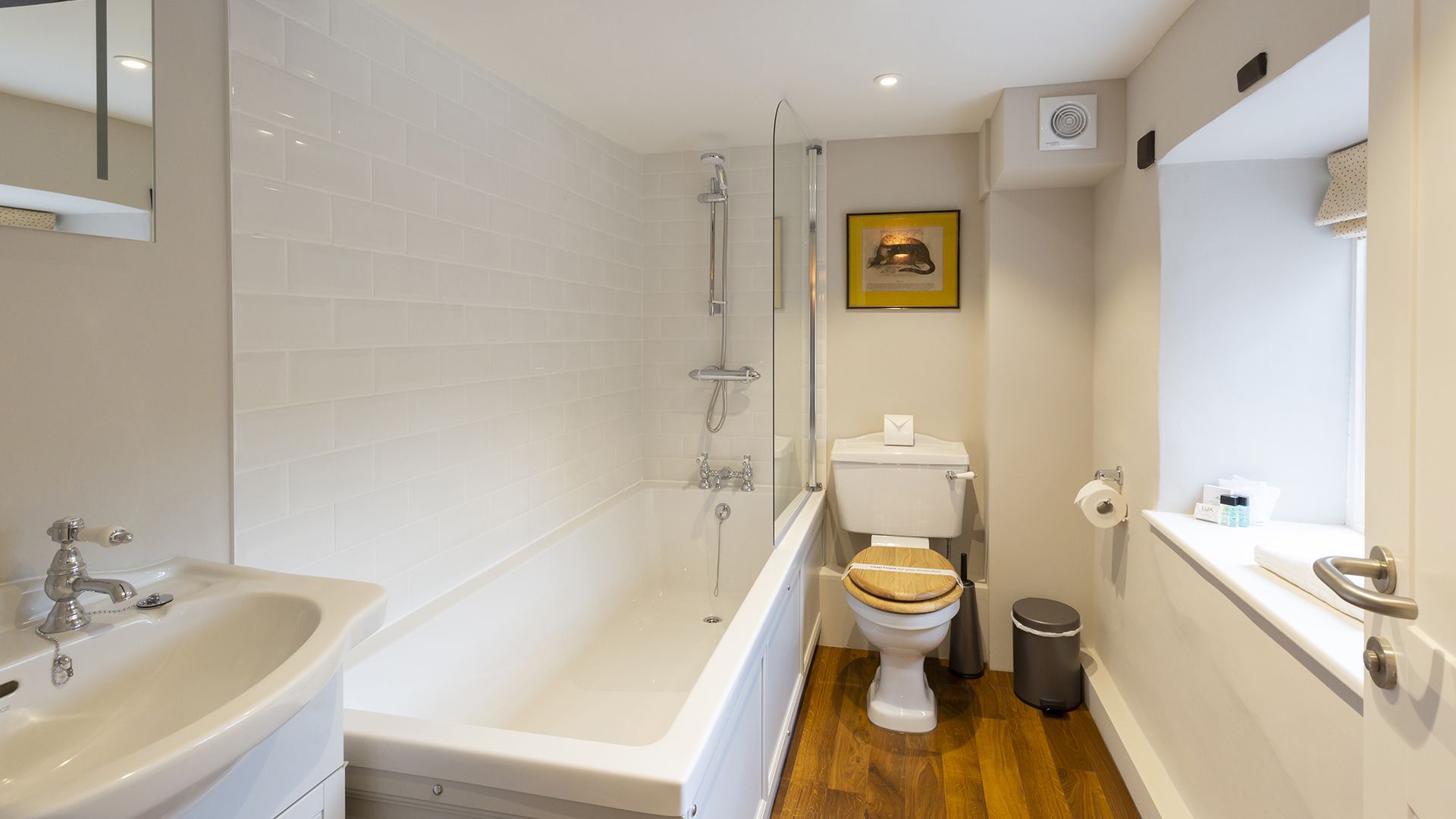 Bathroom, 14 Vineyard Street, Bolthole Retreats