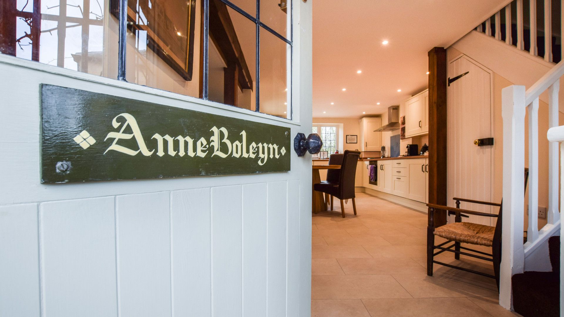 Front Entrance, Anne Boleyn Cottage at Sudeley Castle, Bolthole Retreats