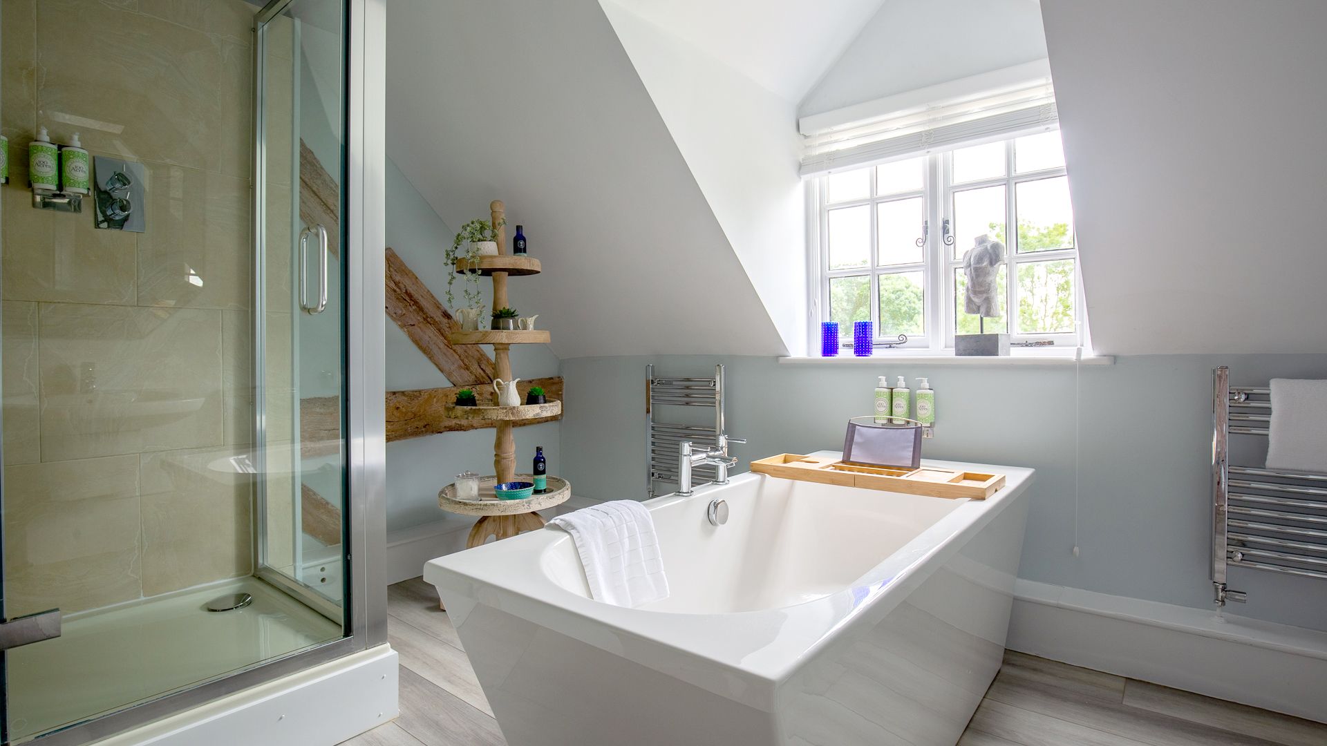 En-Suite to The Grove, Beecham Farmhouse, Bolthole Retreats