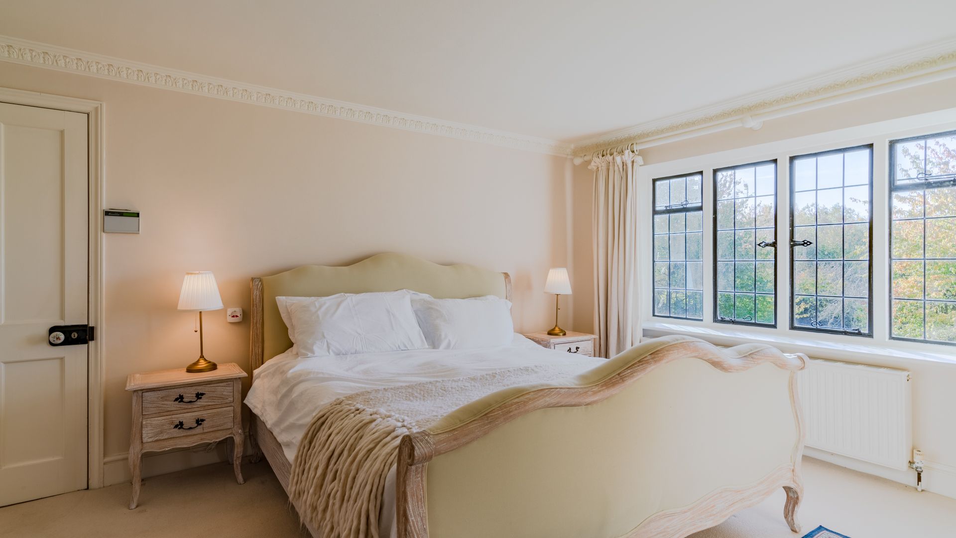 The Mayfair Suite, Foxholme Manor, Bolthole Retreats