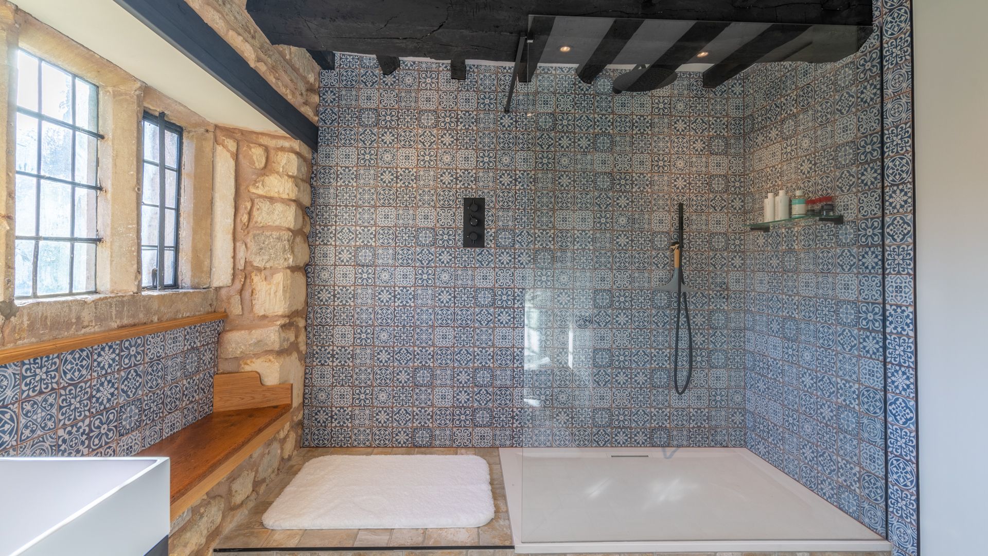 Shower Room, Foxholme Manor, Bolthole Retreats